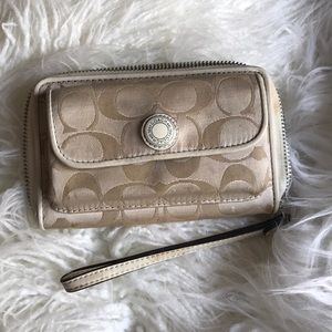 Coach wallet clutch